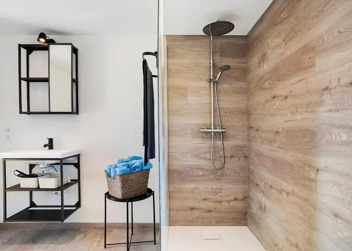 Villa Wiesenau Grosszuegiges In By Restaurant Wiesenau Prerow